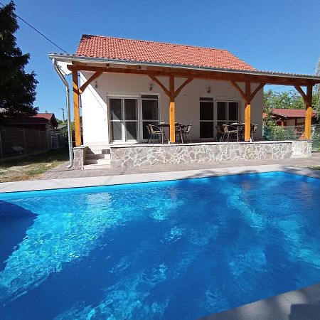 Relax Apartment Fonyód Εξωτερικό φωτογραφία